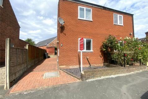 2 bedroom semi-detached house for sale