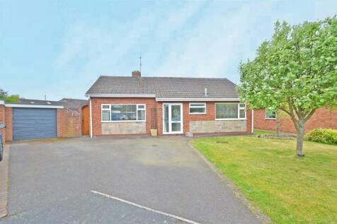 3 bedroom detached bungalow for sale