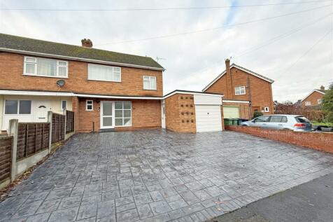 Cornwall Drive, Bayston Hill, Shrewsbury 3 bed semi