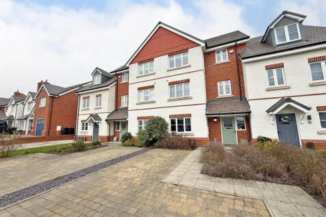 Drapers Rise, Sweetlake Meadow... 4 bed townhouse for sale