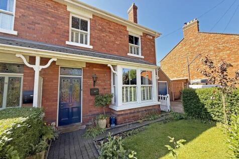 Summerfield Road, Wem, Shrewsbury 4 bed semi