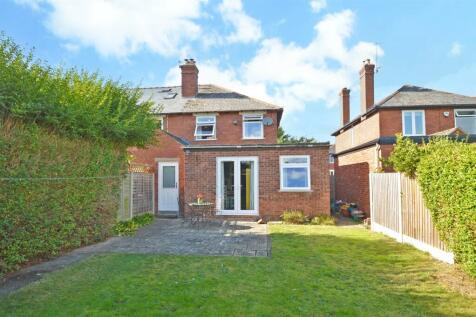 4 bedroom semi-detached house for sale