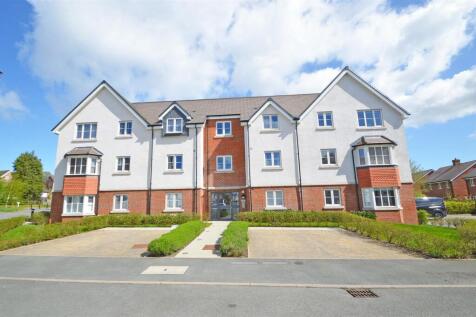 Drapers Rise, Sweetlake Meadow... 2 bed apartment for sale