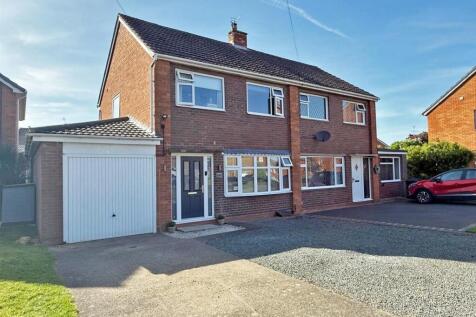 Tilstock Crescent, Sutton Farm... 3 bed semi