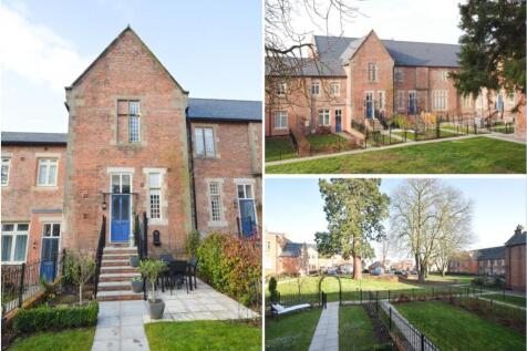 Oliver Road, Bicton Heath, Shrewsbury 2 bed terraced house for sale