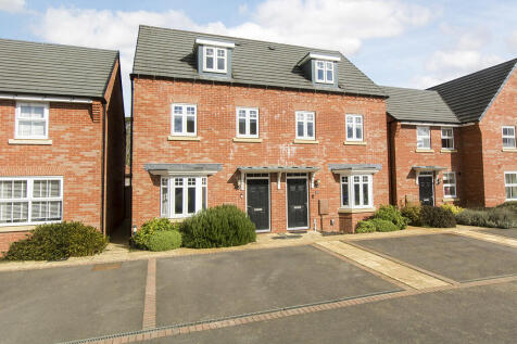 Beech Avenue, Market Harborough 3 bed semi