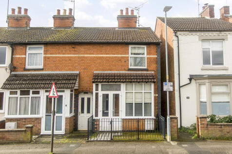 Clarence Street, Market Harborough 2 bed end of terrace house for sale