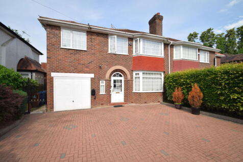 5 bedroom semi-detached house for sale