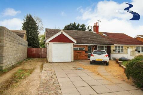 3 bedroom semi-detached bungalow for sale