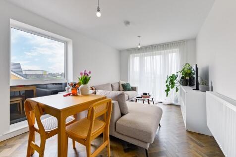 10 Potter Lane, Tattenhoe Park... 2 bed apartment for sale
