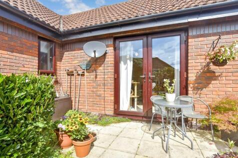 2 bedroom semi-detached bungalow for sale