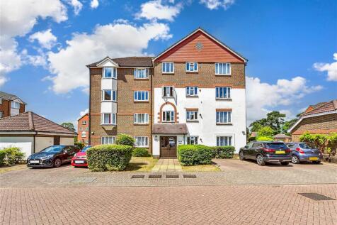 2 bedroom ground floor flat for sale