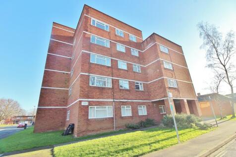 2 bedroom ground floor flat for sale