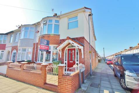 3 bedroom end of terrace house for sale