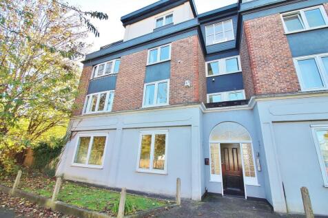 2 bedroom ground floor flat for sale