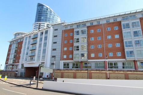 Studio flat for sale