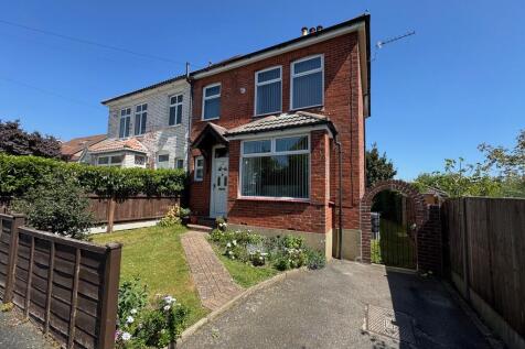 3 bedroom semi-detached house for sale