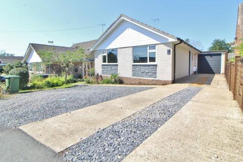 3 bedroom detached bungalow for sale