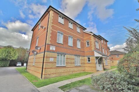 1 bedroom ground floor flat for sale