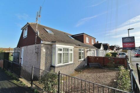 2 bedroom semi-detached bungalow for sale