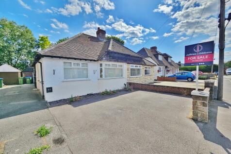 2 bedroom semi-detached bungalow for sale