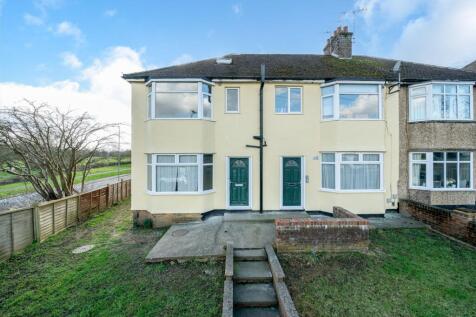 Balmoral Road, Watford, WD24 2 bed flat for sale
