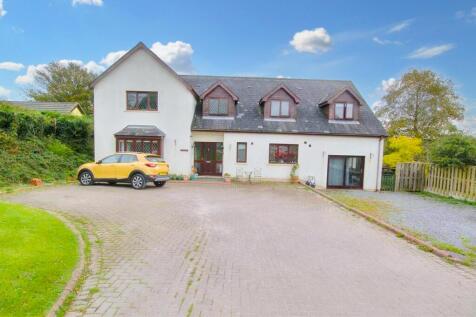 Holly Lodge, Valley Road, Saundersfoot 5 bed detached house for sale