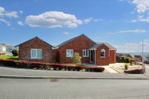 50 Devonshire Road, Llanion Park... 4 bed detached bungalow for sale
