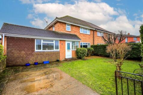 4 bedroom semi-detached house for sale