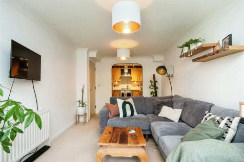 1 bedroom flat for sale