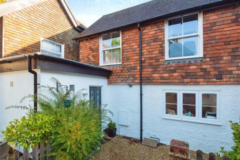 2 bedroom mews property for sale