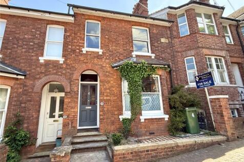 3 bedroom terraced house for sale