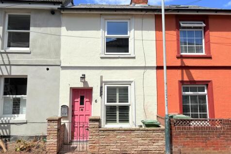 2 bedroom terraced house for sale