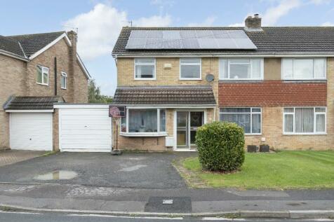 4 bedroom semi-detached house for sale