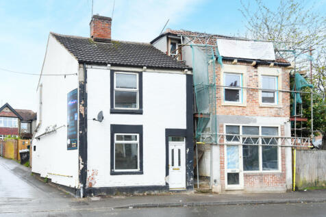 2 bedroom detached house for sale