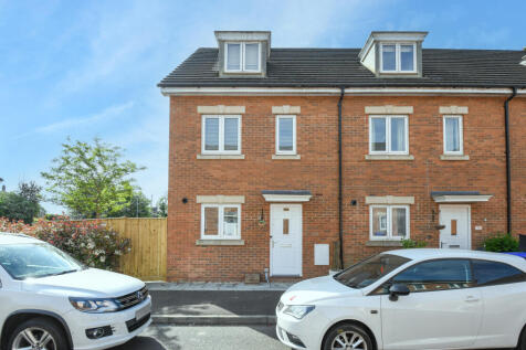 Norris Road, Hilperton 4 bed end of terrace house for sale
