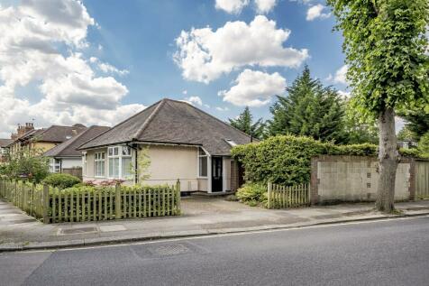 3 bedroom detached bungalow for sale