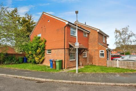 1 bedroom end of terrace house for sale
