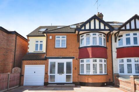 6 bedroom semi-detached house for sale