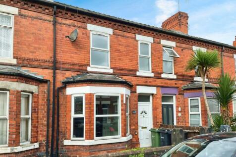 6 bedroom terraced house for sale