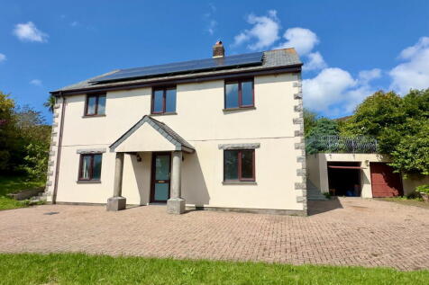 Blisland, PL30 4 bed detached house for sale