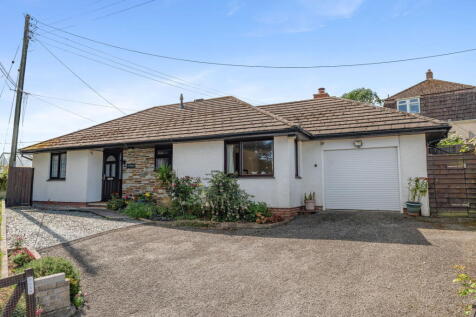 New Park Road, Wadebridge PL27 2 bed detached bungalow for sale