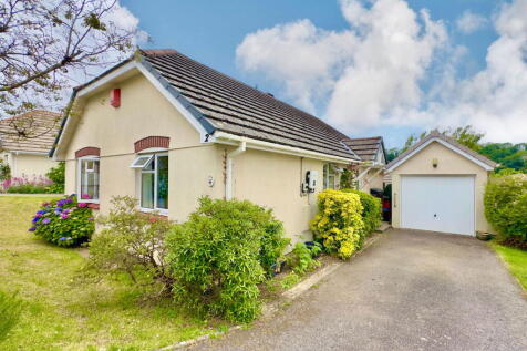 Mowhay Meadow, Wadebridge, PL27 3 bed detached bungalow for sale