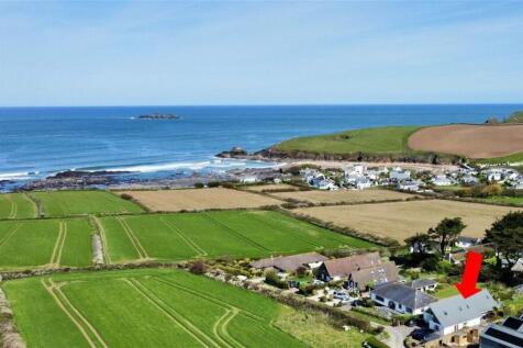Trevone, PL28 4 bed detached house for sale