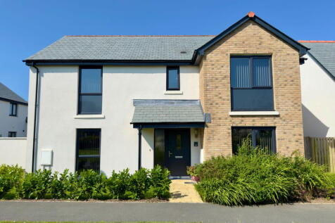 St Eval, PL27 4 bed detached house for sale