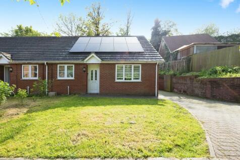 2 bedroom semi-detached bungalow for sale