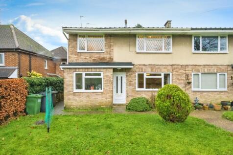 2 bedroom maisonette for sale