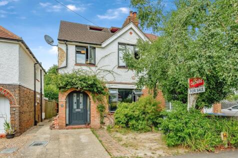 4 bedroom semi-detached house for sale
