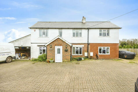 6 bedroom detached house for sale