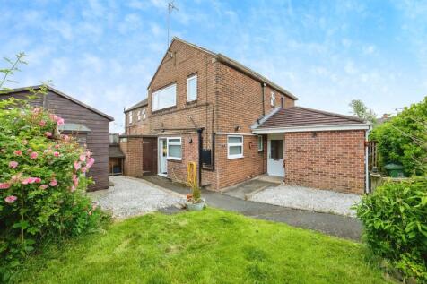 4 bedroom semi-detached house for sale